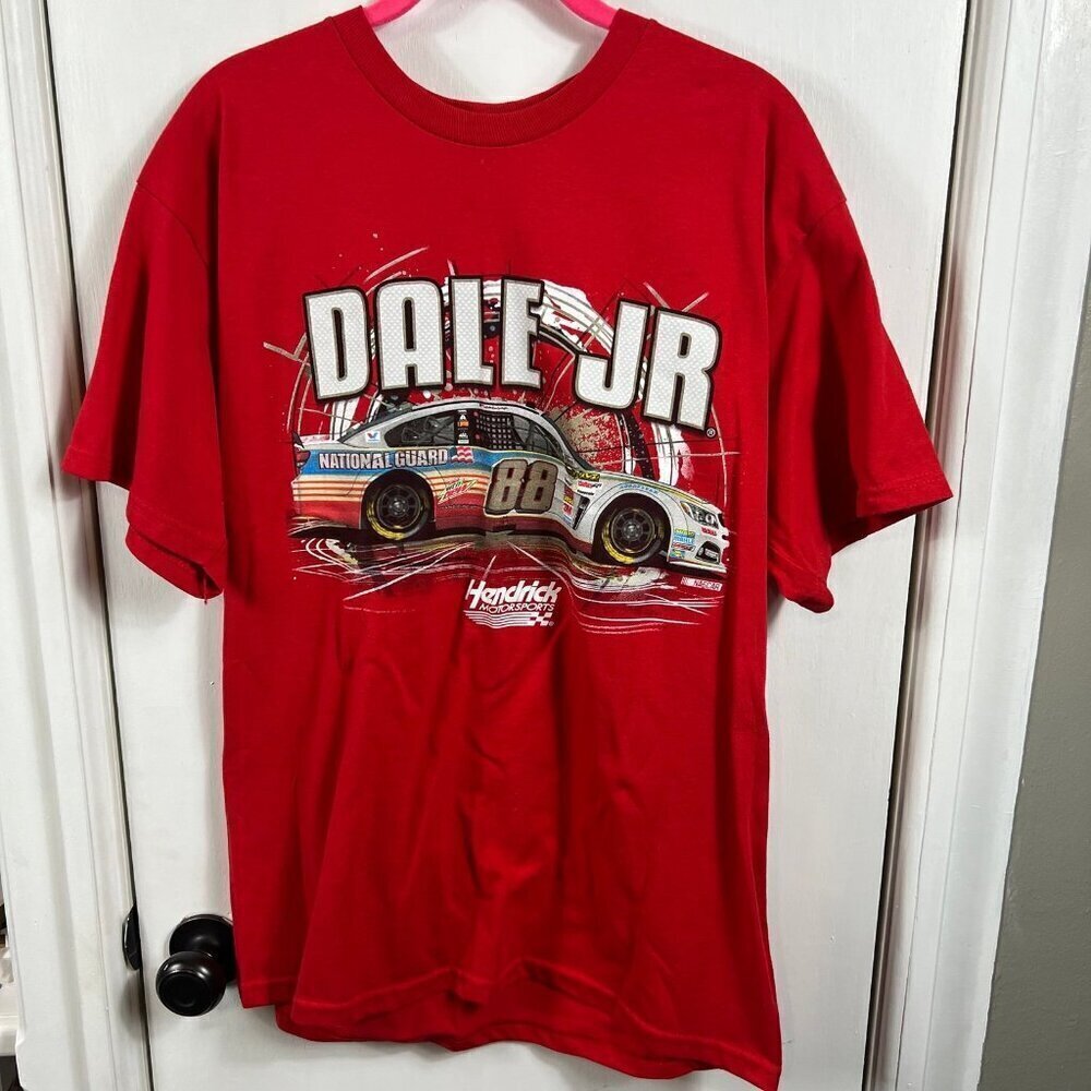 NWT DALE EARNHARDT JR. T-SHIRT XL RED #88 NASCAR NATIONAL GUARD GRAPHICS